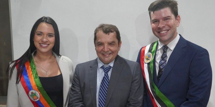 Posse de Milton Gonçalo e Naila Gonçalo marca novo ciclo administrativo em Santa Rita e Bacabeira