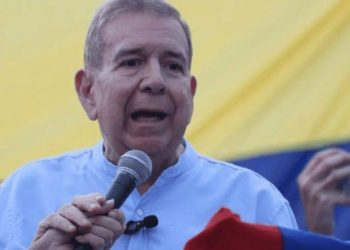Edmundo González Planeja Retorno à Venezuela para Assumir a Presidência com Apoio Popular