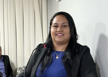 Preocupada com o bem-estar da população, Vereadora Alana Cardoso pede pavimentação e drenagem em vias do Jardim Tropical II