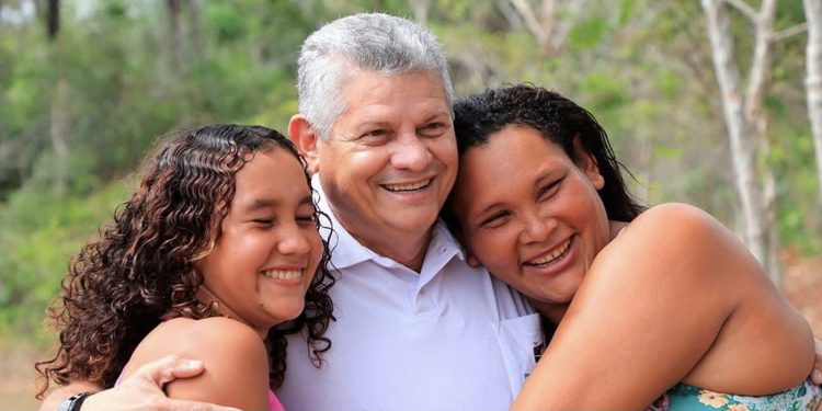 Querido pelo povo e sendo o prefeito que mais trabalhou por Icatu até aqui, Walace sofre injusta perseguição de uma minoria do “Quanto Pior Melhor”