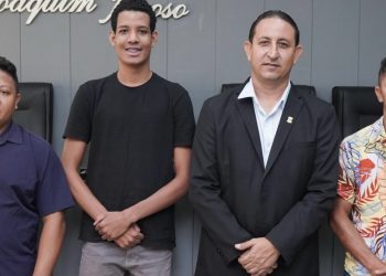 Presidente da Câmara Fernando Feitosa recebe demandas de líderes comunitários de Paço do Lumiar e reforça compromisso com a população