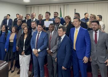 Câmara de São José de Ribamar concede título de cidadão ribamarense ao vice-governador Felipe Camarão