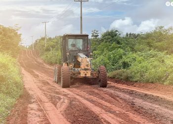 Prefeito Cesar Castro recupera estradas, conquista ambulância nova e intensifica trabalho em Cachoeira Grande