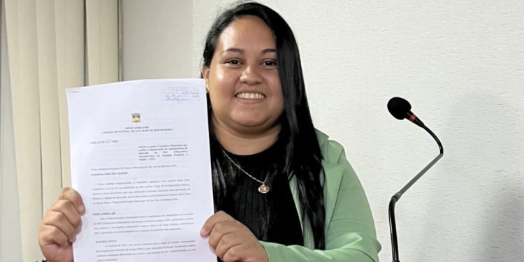 Vereadora Alana Cardoso pede a implantação de ambulatórios de inserção de DIU na rede de saúde de São José de Ribamar