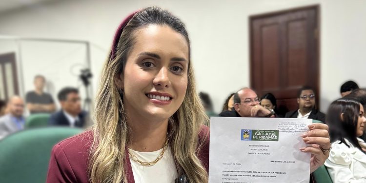 Vereadora Laís Alencar reforça compromisso com toda São José de Ribamar e pede recapeamento de vias no J. Câmara II