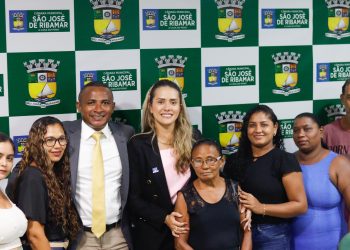 Vereadora Laís Alencar e vereador Neguinho do Parque Jair solicitam manutenção geral na rua travessa do poço no Bairro Sarnambi