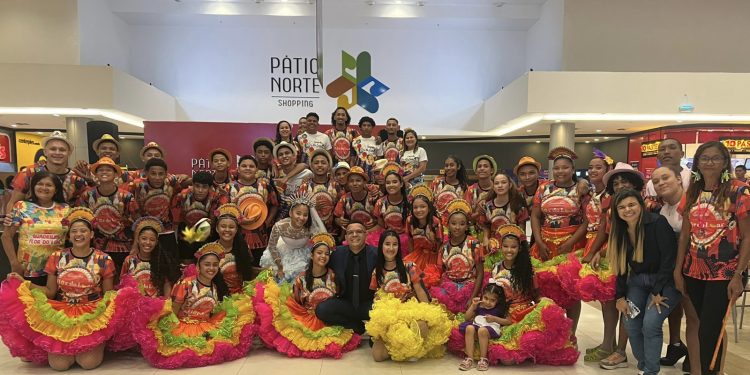 Apoio à cultura ribamarense: Vereador Fik Fik  prestigia apresentação da Quadrilha Flor do Luar de Santa Maria