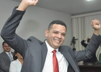 Sem medir esforços, vereador Fik Fik pede obras de pavimentação em ruas do Bairro Dr. José Silva em São José de Ribamar