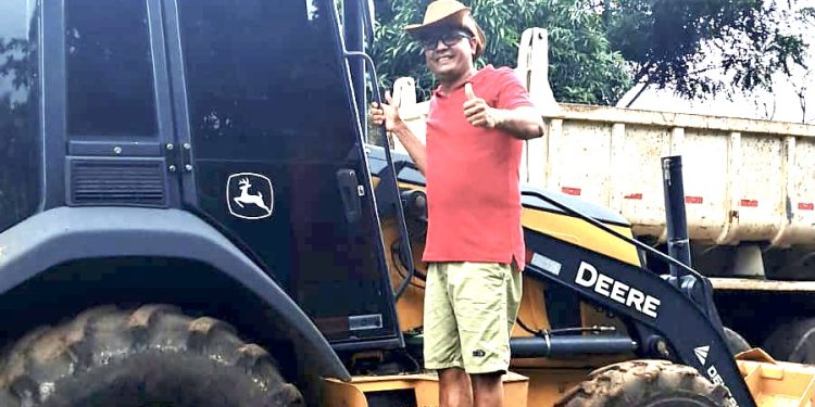 Após pedido do vereador Fik Fik, Poder público realiza serviços de limpeza no Bairro Pindaí em São José de Ribamar