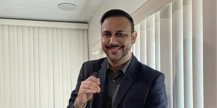 Vereador Juliano Soares pede a recuperação asfáltica das ruas 06 e 07 do Bairro Novo Cohatrac em São José de Ribamar