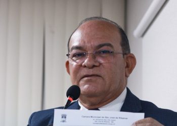 Vereador Beto das Vilas solicita pavimentação da Alameda Rosário no Jardim Tropical em Ribamar