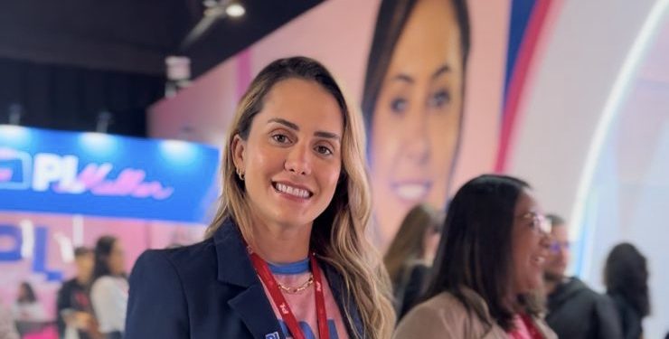 Vereadora Laís Alencar participa do maior Encontro Nacional de Mandatárias do Partido Liberal em Brasília