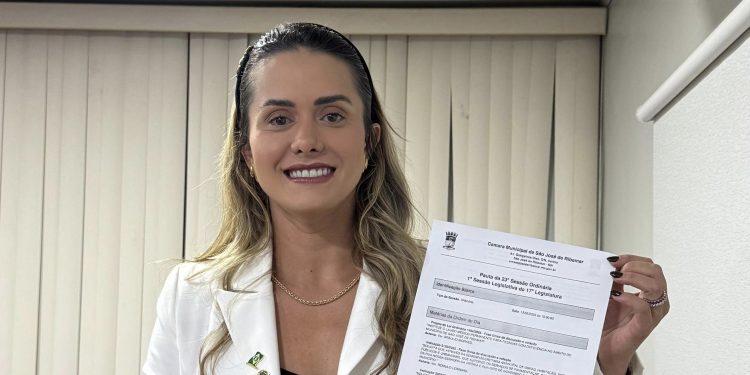 Com foco na infraestrutura, Vereadora Laís Alencar pede pavimentação, meio-fio e sarjetas em Ruas do Bairro Boa Viagem em Ribamar