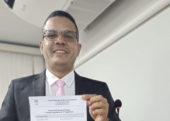 Vereador Fik Fik pede reparos no Calçamento da Avenida Era de Aquários, no Bairro Nova Terra em São José de Ribamar