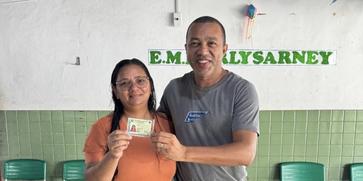 Mesmo em Recesso parlamentar, Vereador Mário Santos intensifica ações e entrega carteiras de identidade durante mutirão