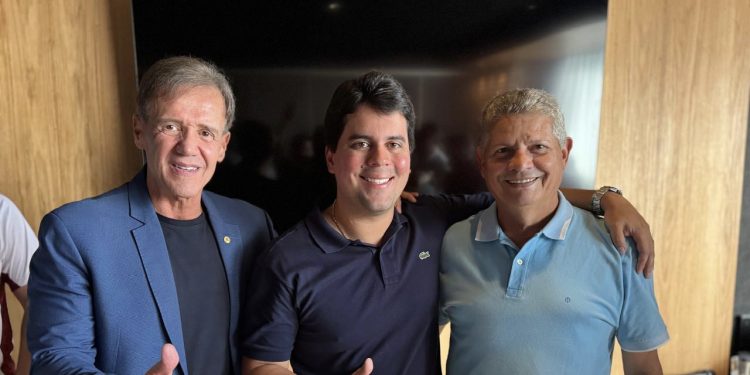 Prefeito Walace participa de almoço com deputado federal Aluísio Mendes e Ministro Andre Fufuca, reiterando pedidos para melhorias em Icatu