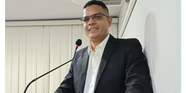 Hoje o Vereador de São José de Ribamar, Fik Fik, celebra mais uma primavera