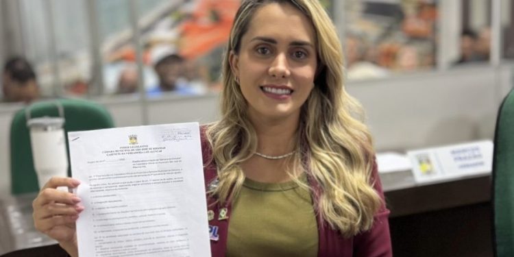 Vereadora Laís Alencar intensifica ações na região limítrofe e apresenta indicação conjunta para beneficiar infraestrutura do Jardim Tropical II em Ribamar