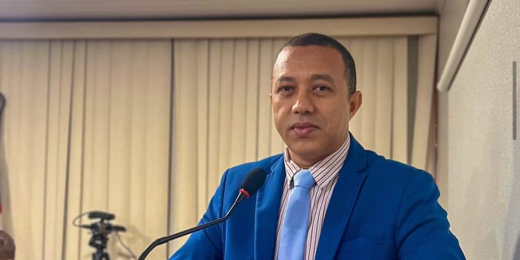 Vereador Mário Santos solicita pavimentação em bloquetes para ruas do Bairro J. Câmara II em Ribamar