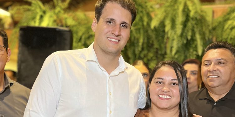 Vereadora Alana Cardoso participa de ato político do PSDB e reafirma união em prol do nome de Orleans Brandão e Tiago Fernandes