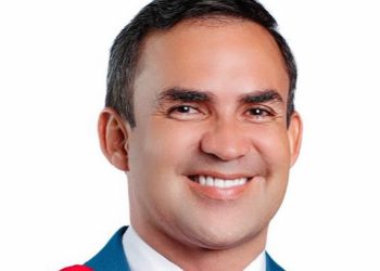 Desembargadora afasta prefeito Wallas Rocha e Polícia Federal cumpre mandados em São Benedito do Rio Preto