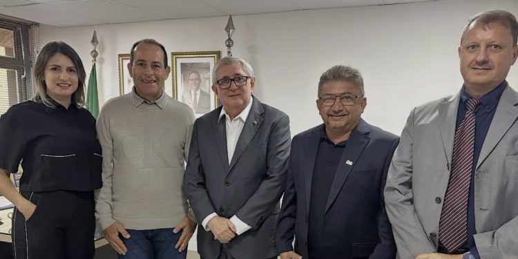 Prefeito Eustáquio Sampaio Cumpre Extensa Agenda em Brasília em Busca de Investimentos para Cidelândia