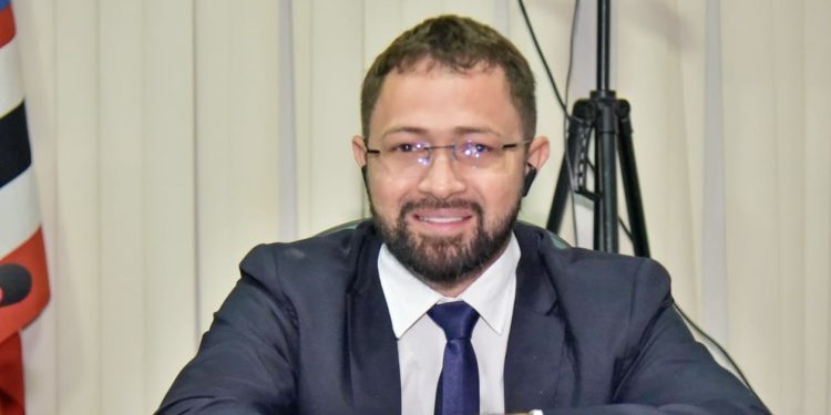 Vereador Rômulo Loirinho garante aprovação de Indicação para obras de pavimentação no bairro Miritiua em São José de Ribamar