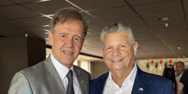 Prefeito Walace Azevedo cumpre agenda em Brasília em busca de novos benefícios para Icatu