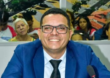 Lutando pelo esporte e lazer, Fik Fik solicita ampliação da iluminação do “Campo do Estrela” na Vila Alcione