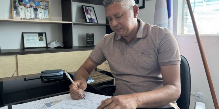 Vice-prefeito Carlos Pereira assume Prefeitura de Icatu, nomeia concursados e reforça compromisso com a gestão Walace