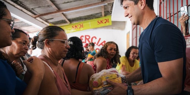 Secretário de Estado da Saúde Tiago Fernandes participa de ação solidária em São José de Ribamar