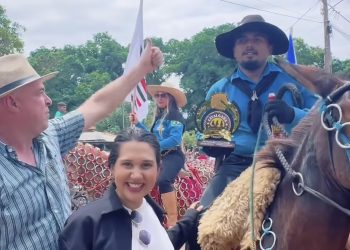 Crescendo no cenário estadual: Bruna Pessoa participa de cavalgada e dialoga com população de Estreito
