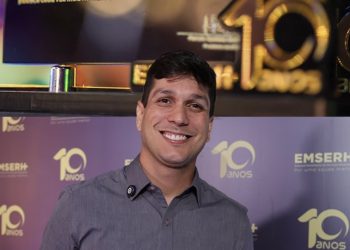 Em solenidade especial, EMSERH destaca trajetória do secretário Tiago Fernandes a frente da saúde no Maranhão