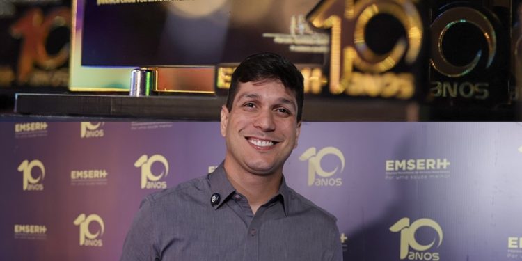 Em solenidade especial, EMSERH destaca trajetória do secretário Tiago Fernandes a frente da saúde no Maranhão
