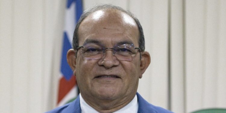 Vereador Beto das Vilas reforça compromisso com o bairro Kiola ao solicitar obra de recuperação asfáltica