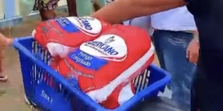 Projeto Frango na Mesa: Vereador Mário Santos garante ceia natalina para famílias de São José de Ribamar