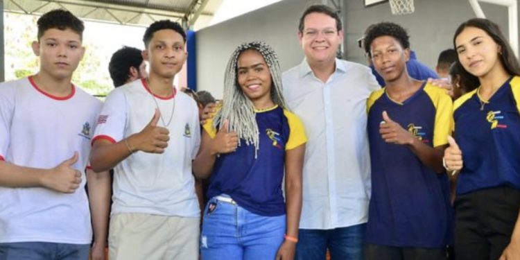 Vinícius Ferro participa das festividades de aniversário de Paço do Lumiar e celebra avanços históricos no município