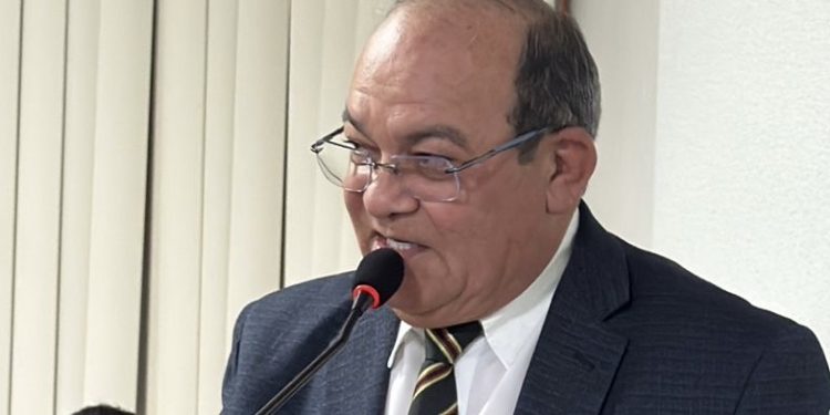 Vereador Beto das Vilas solicita pavimentação da Rua 04 no Residencial Clarice, em São José de Ribamar