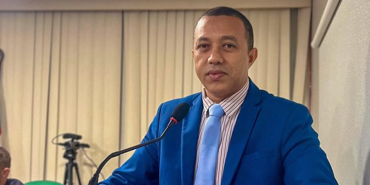 Vereador Mário Santos participa de reunião estratégica na Governadoria ao lado de parlamentares de São José de Ribamar