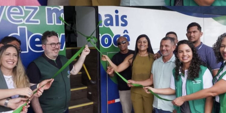 Prefeita Roberta Barreto inaugura Ônibus dos Direitos em Axixá e reforça compromisso com inclusão e cidadania
