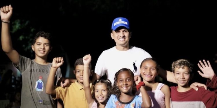 Secretaria de Cultura de Tuntum leva alegria e conhecimento para o Bairro Vila Bento com o Cinema na Comunidade