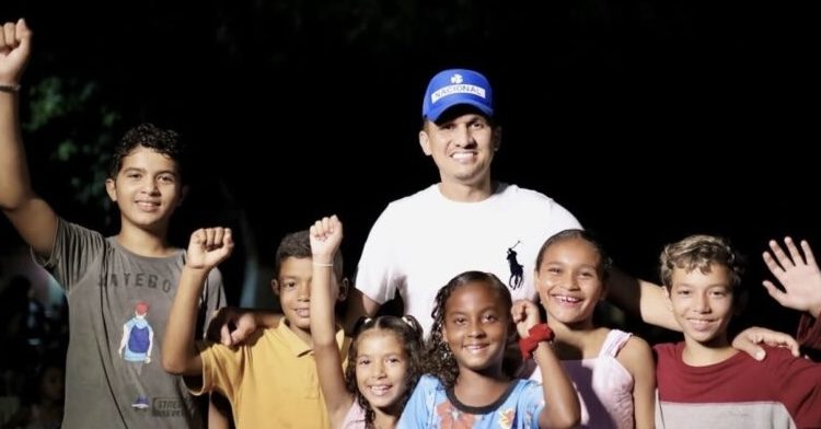 Secretaria de Cultura de Tuntum leva alegria e conhecimento para o Bairro Vila Bento com o Cinema na Comunidade