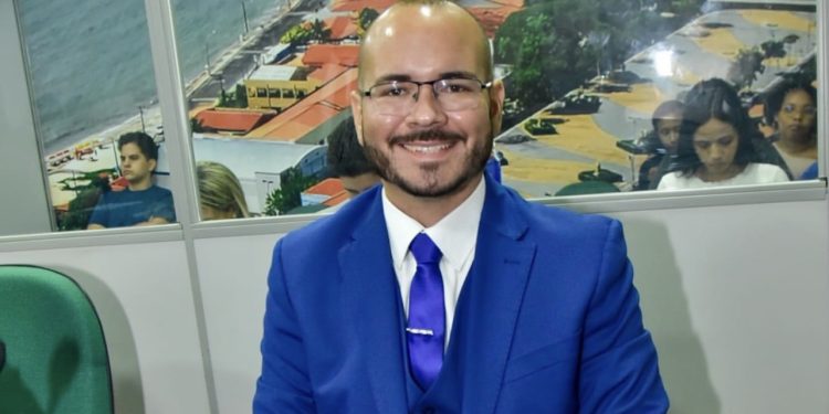Vereador Andrey Vilela realiza discurso de despedida, culpa partido, agradece ao prefeito e diz que continuará na política