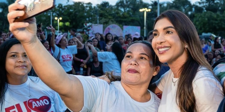 Larissa DP é bem recebida na região do Munim durante grande festa das mães
