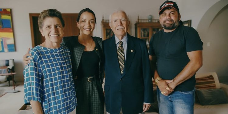 Em encontro com Sarney e Roseana, Natália do Júnior Garimpeiro destaca força da juventude na política maranhense