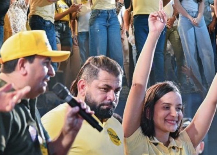 Natália do Júnior Garimpeiro reúne multidão em grande ato político e lança candidatura em Centro Novo do Maranhão