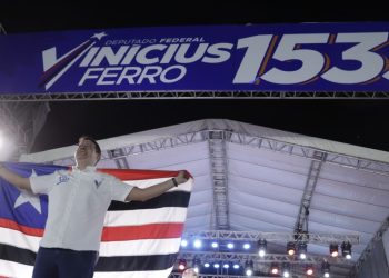 Vinícius Ferro lança candidatura histórica a deputado federal com a presença de milhares de maranhenses, em São Luís