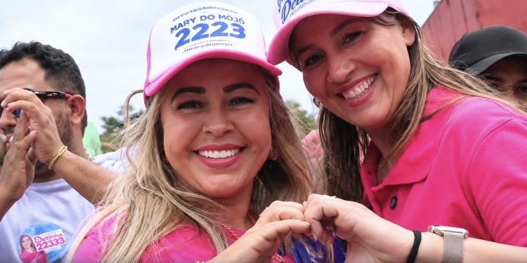 Mary do Mojó e Detinha arrastam multidão durante ato político em Paço do Lumiar