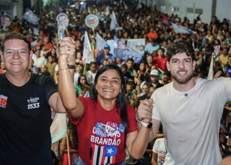 Deputado Davi Brandão ganha força em Axixá e intensifica caminhada pela reeleição